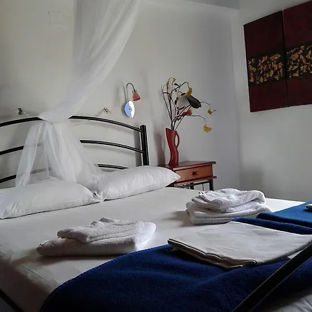 Mistral Apartmanhotel *